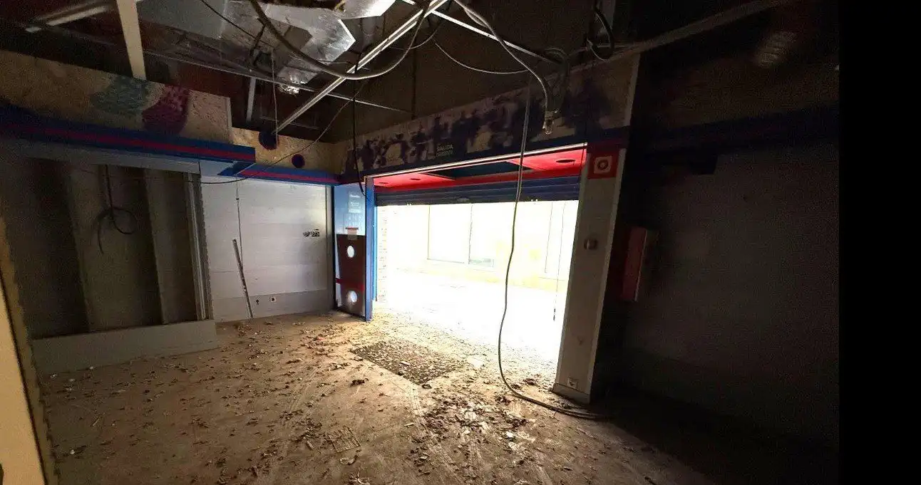 Business premises for sale in Casc Urbà, imagen 5