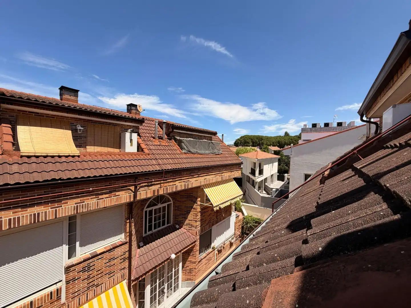 Vista exterior de Dúplex en venta en Collado Villalba con Calefacción, Parquet y Terraza