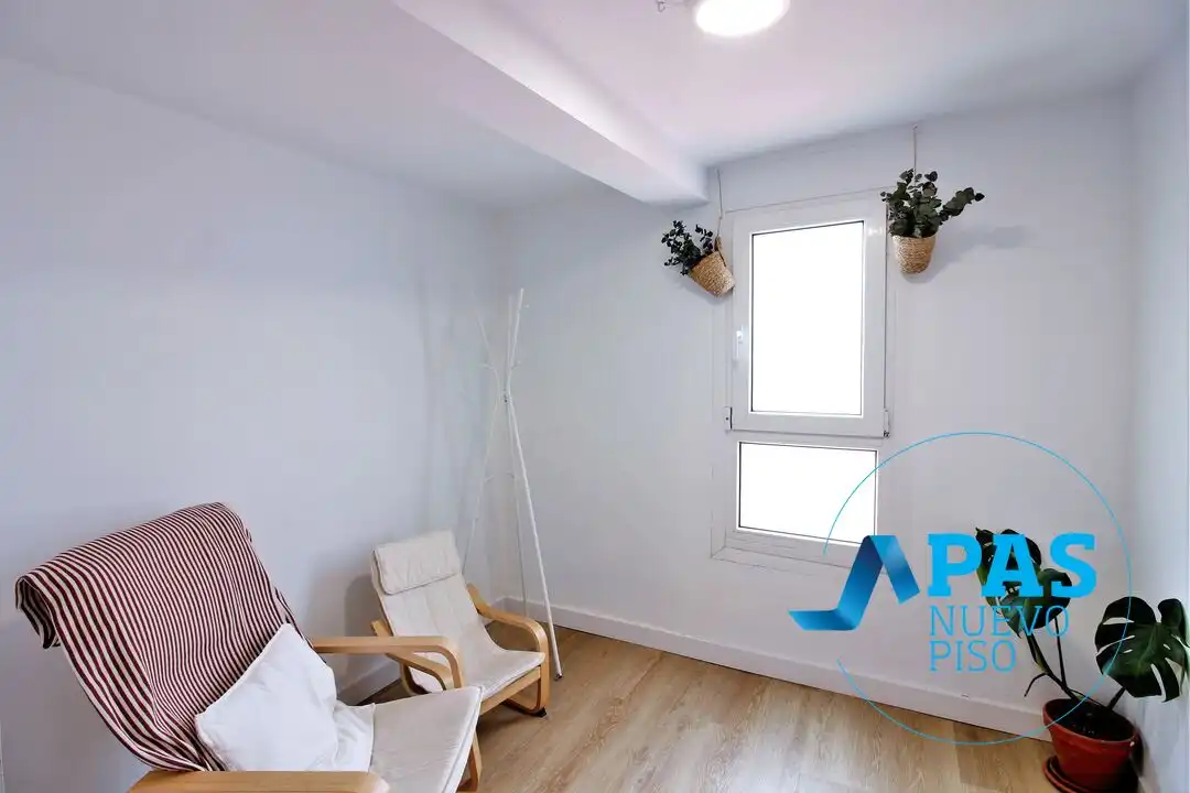 Habitación de Piso en venta en Santander con Amueblado, Balcón y Alarma
