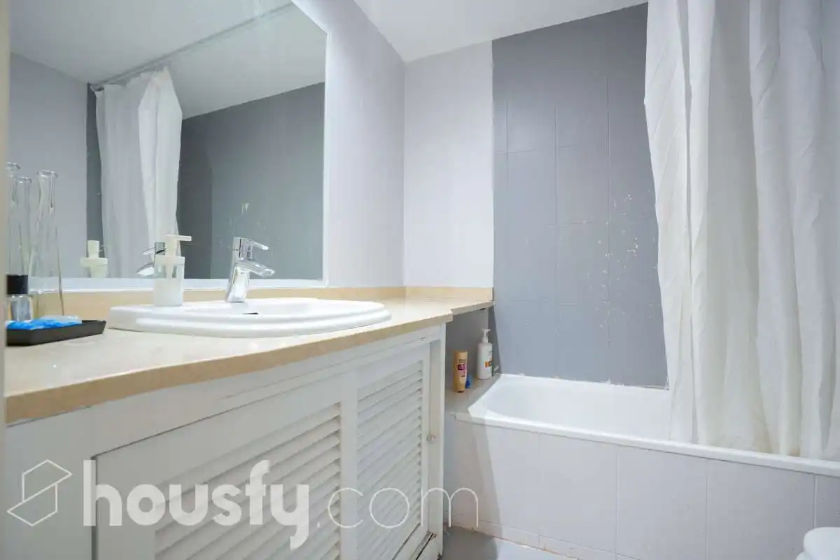 Baño de Planta baja en venta en Las Rozas de Madrid con Aire acondicionado, Calefacción y Jardín privado