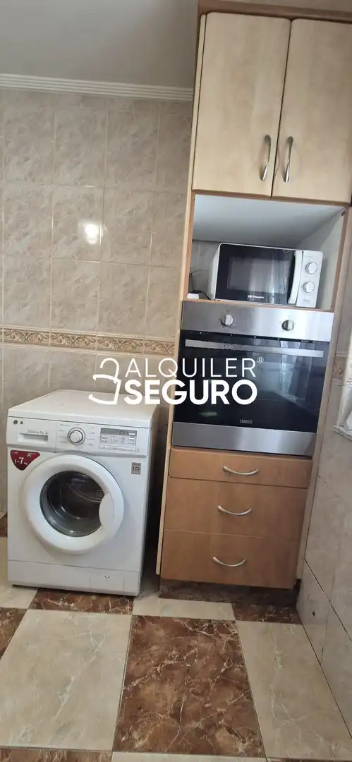 Kitchen of Flat for rent in Gijón 