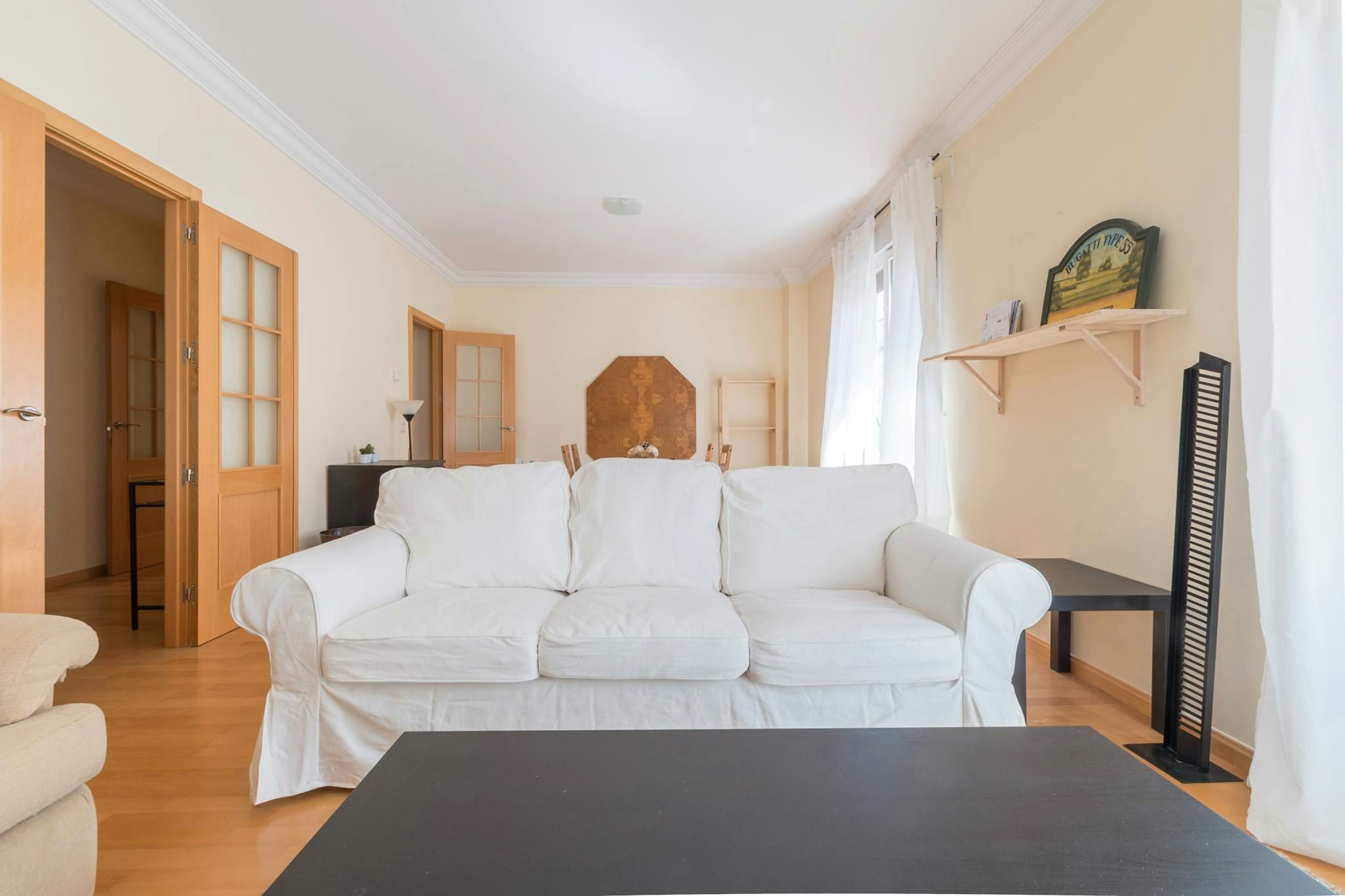 Sala d'estar de Pis de lloguer en  Madrid Capital amb Calefacció, Moblat i Rentadora