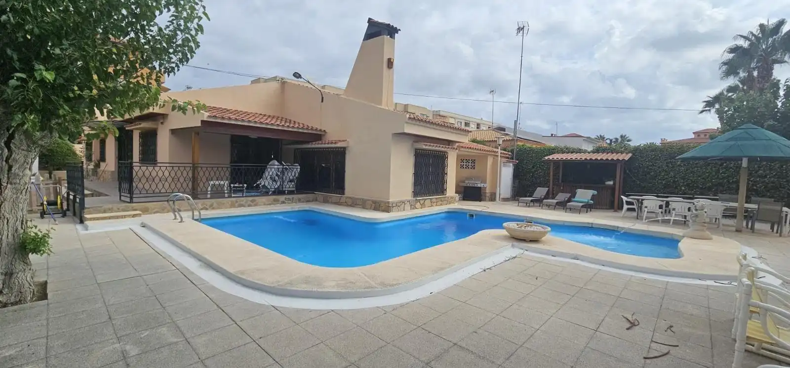 Piscina de Casa o xalet en venda en Mutxamel amb Jardí privat, Piscina i Moblat