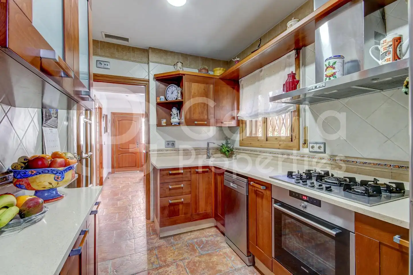 Cocina de Casa o chalet en venta en Castelldefels con Aire acondicionado, Calefacción y Jardín privado