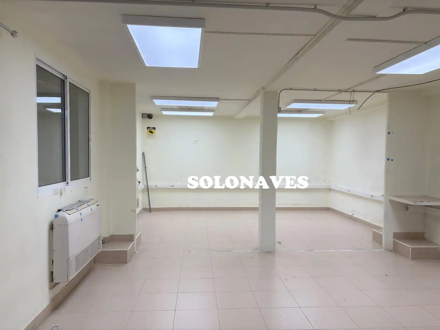 Nave industrial en venta en Zaragoza