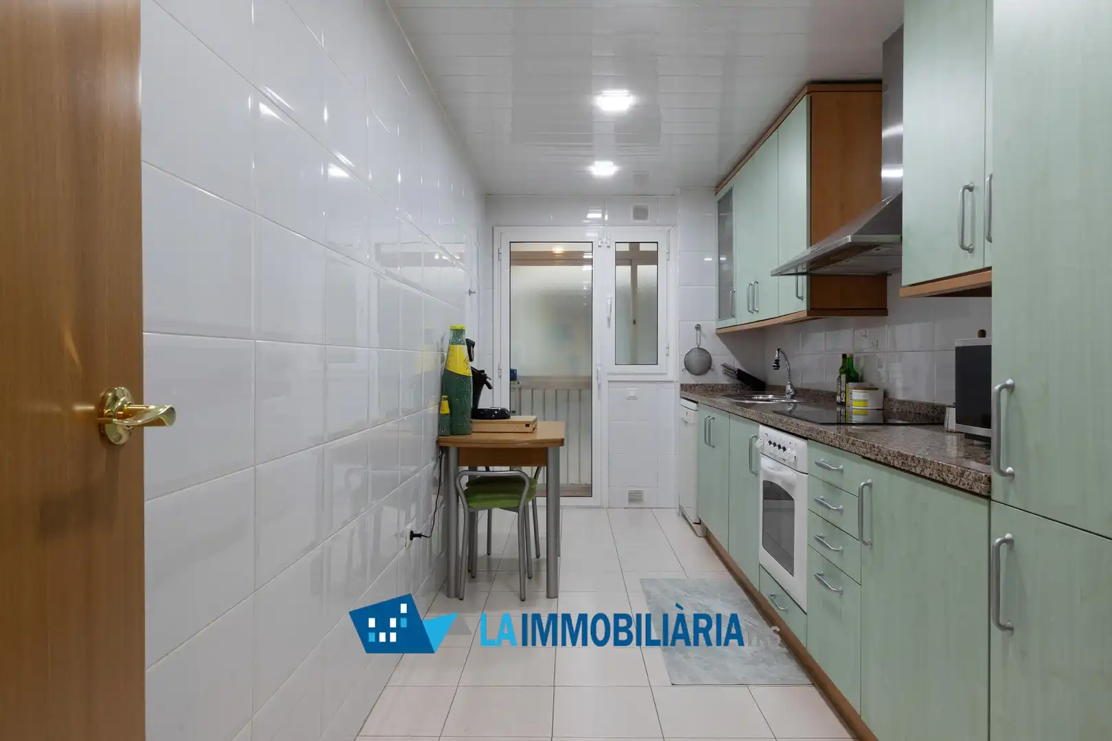 Küche von Wohnung zum Verkauf in Terrassa