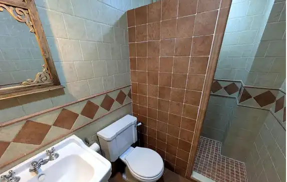 Baño de Casa o chalet de alquiler en Linares con Aire acondicionado, Terraza y Amueblado