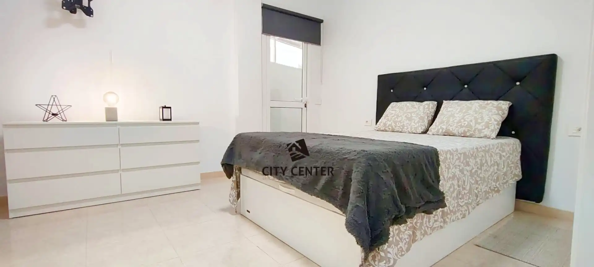 Schlafzimmer von Wohnung zum Verkauf in Arona mit Terrasse, Möbliert und Ofen
