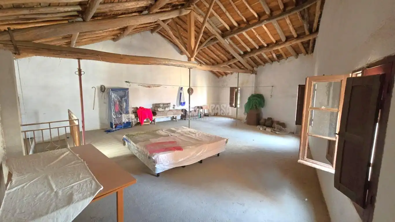 Country homes for sale in La Nava de Ricomalillo  with Air Conditioner and Private garden