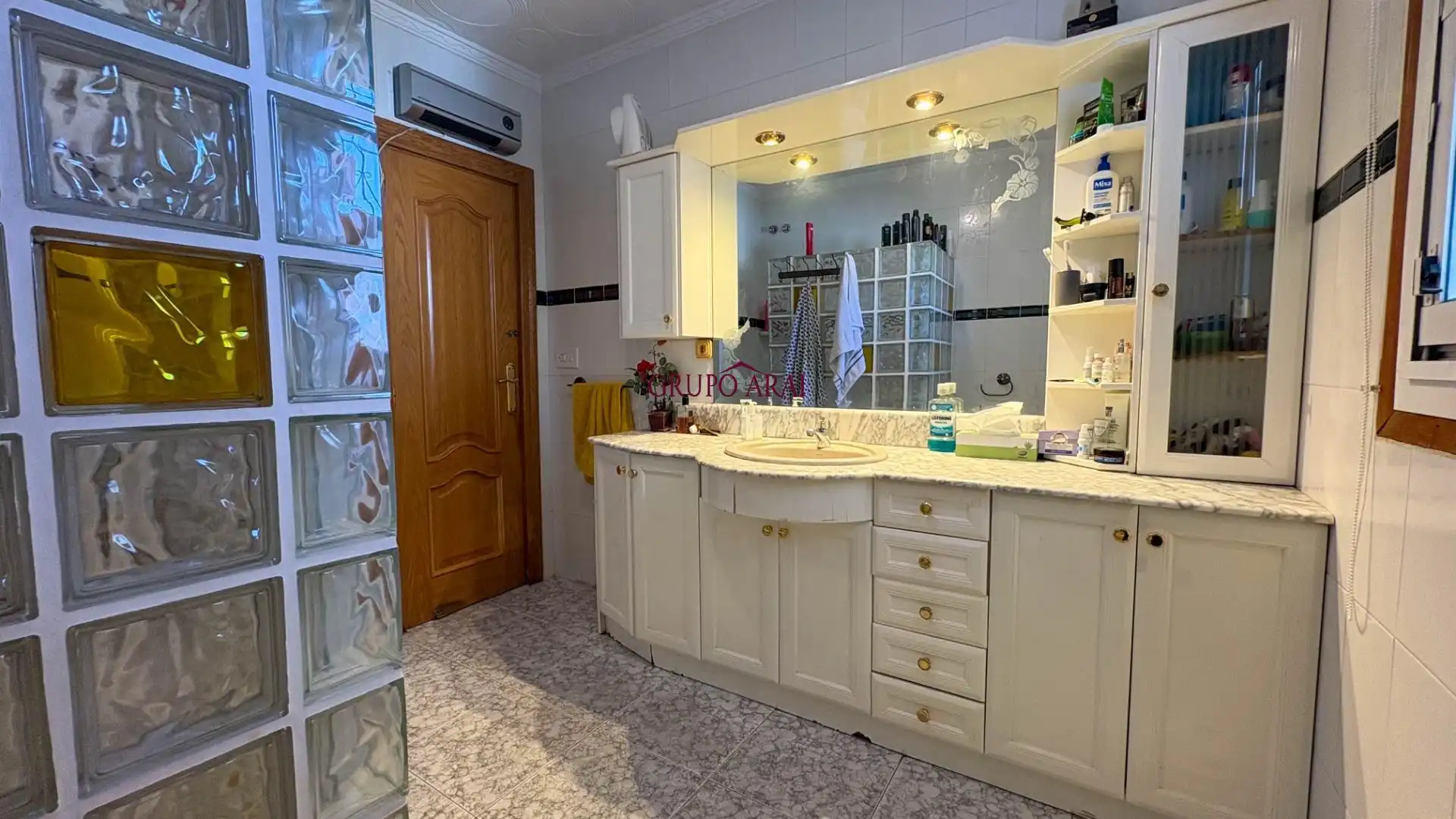 Bany de Casa o xalet en venda en Alicante / Alacant amb Aire condicionat
