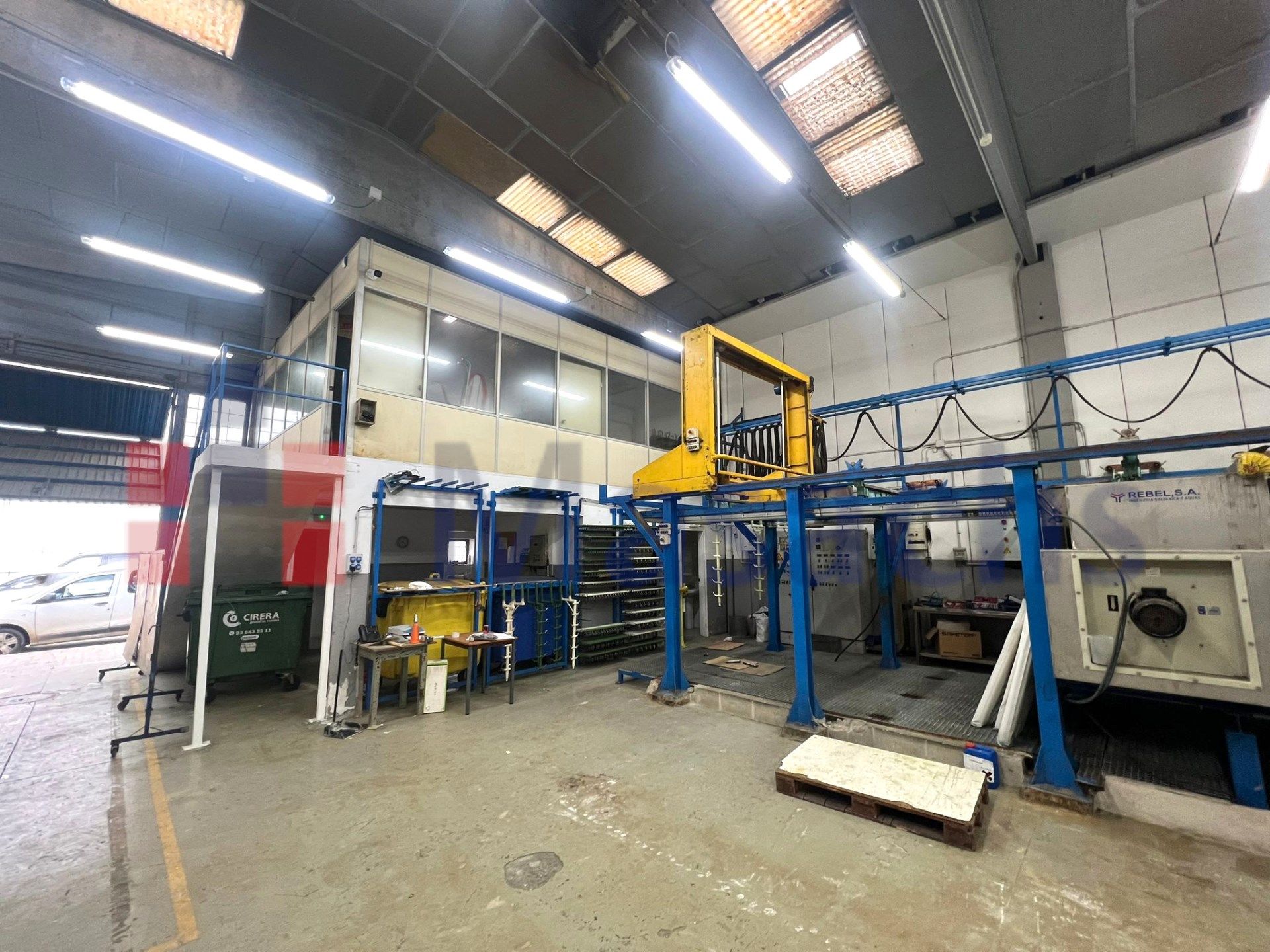Nau industrial de lloguer en Sabadell