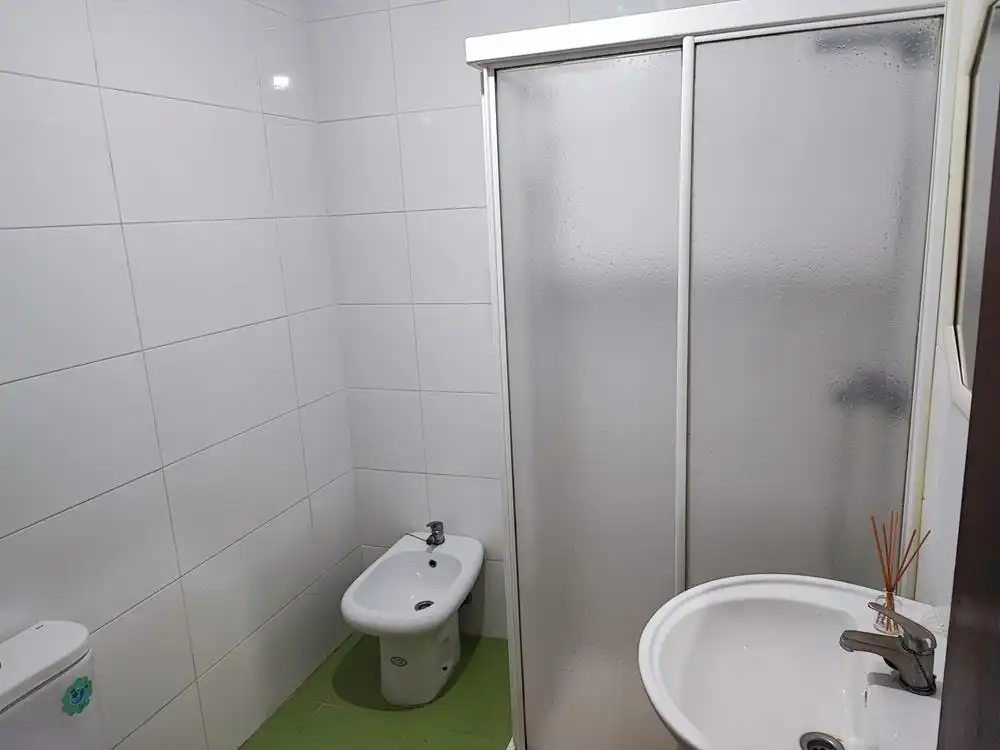Baño de Piso en venta en Santander con Calefacción, Parquet y Terraza