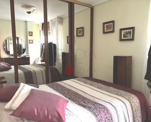 Bedroom of Flat to rent in Santander  with Heating, Private garden and Oven