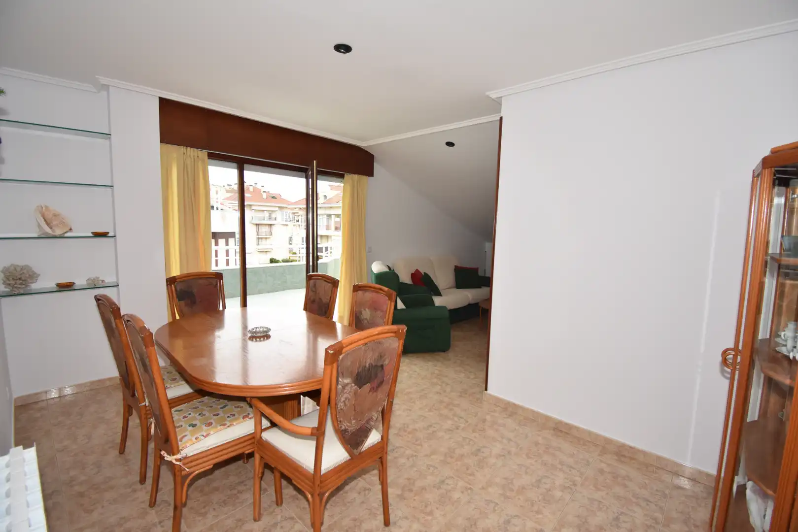 Sala de estar de Ático en venta en Noja con Calefacción, Terraza y Amueblado