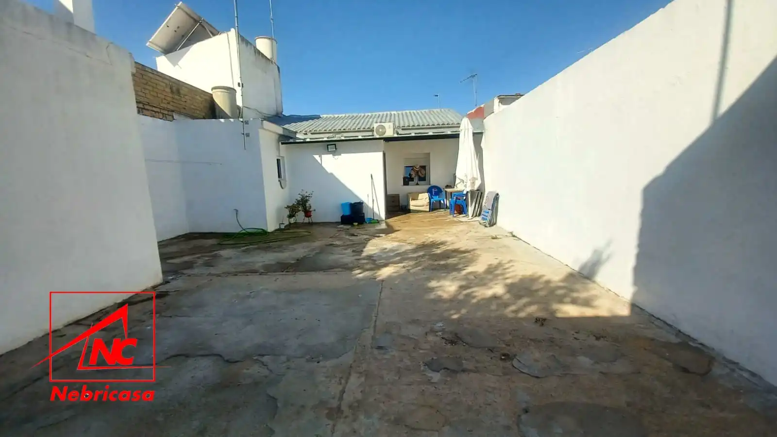 Vista exterior de Casa o xalet en venda en El Cuervo de Sevilla