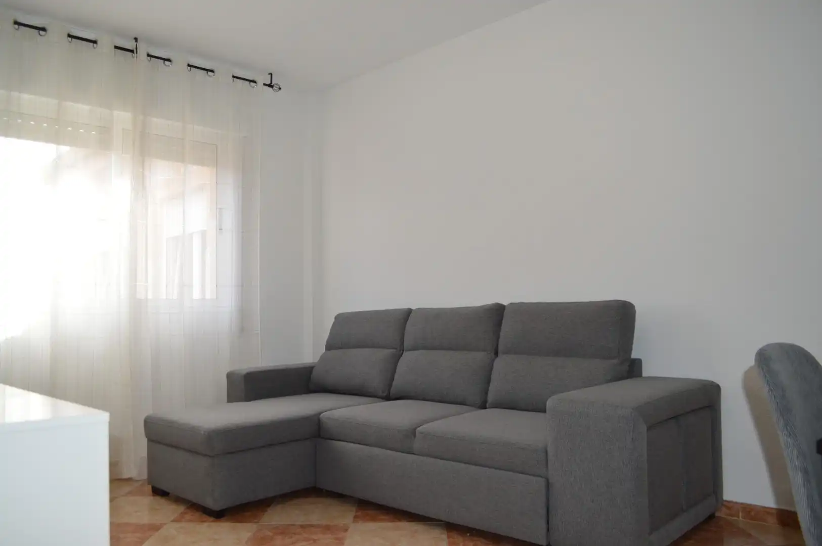 Sala d'estar de Pis de lloguer en Peligros amb Aire condicionat, Calefacció i Moblat
