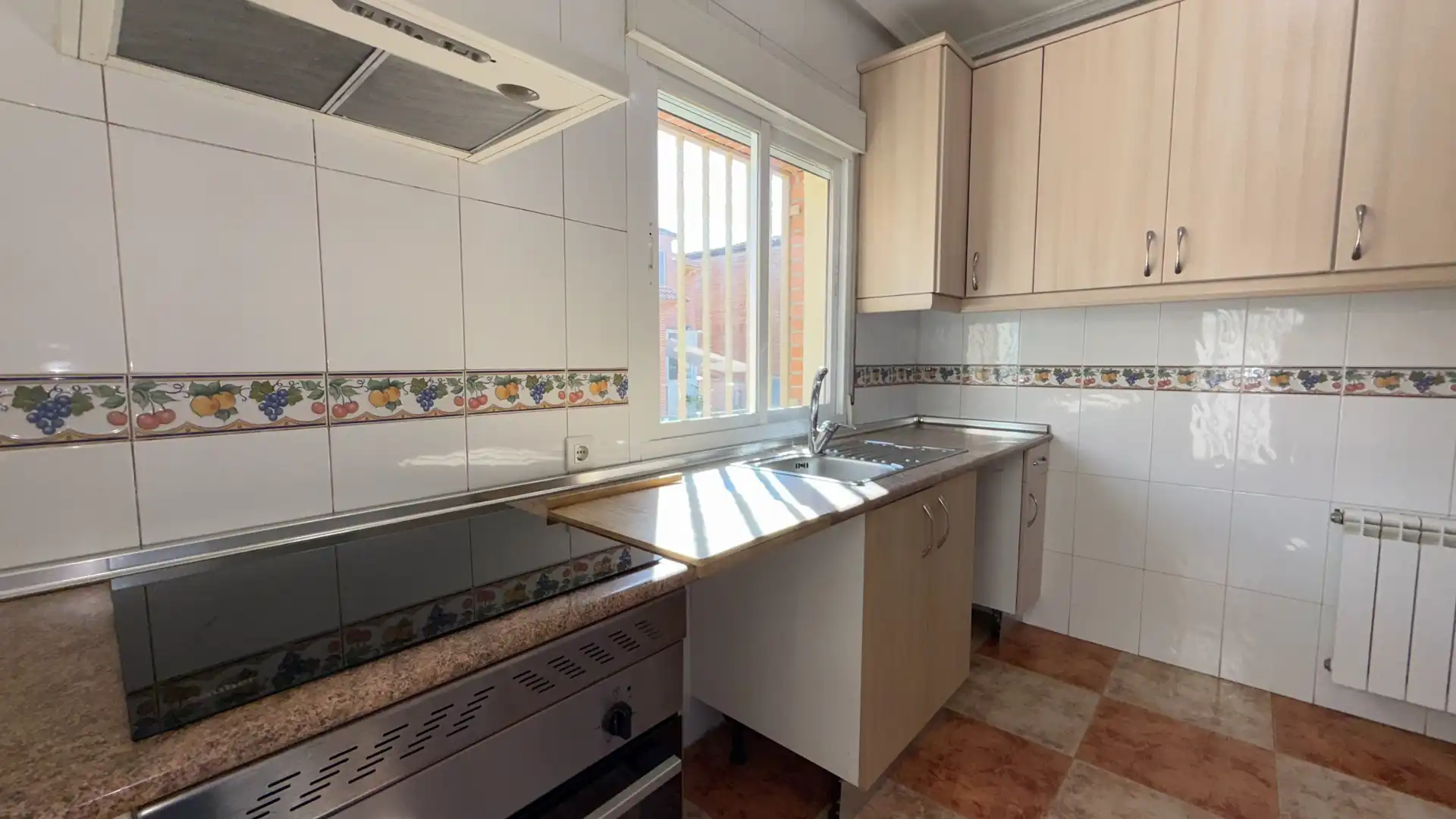 Casa aparellada amb jardí en venda a Plaza Mayor 9, imagen 14