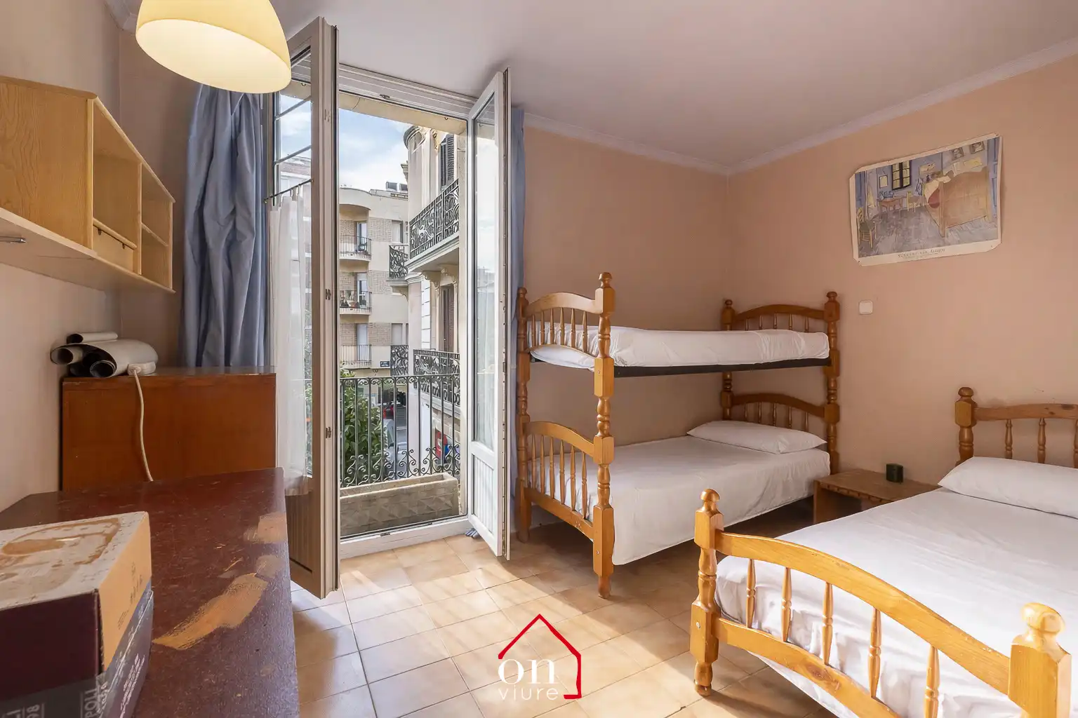 Habitación de Piso en venta en Terrassa con Calefacción, Horno y Internet