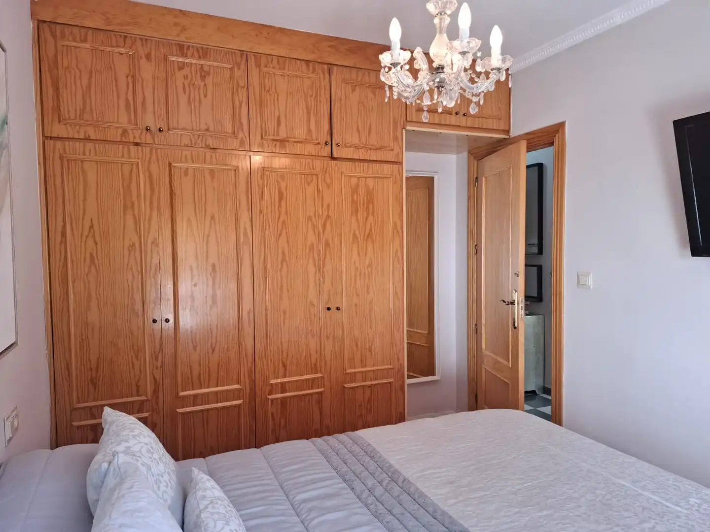 Habitación de Piso en venta en Torrenueva Costa con Amueblado y Balcón