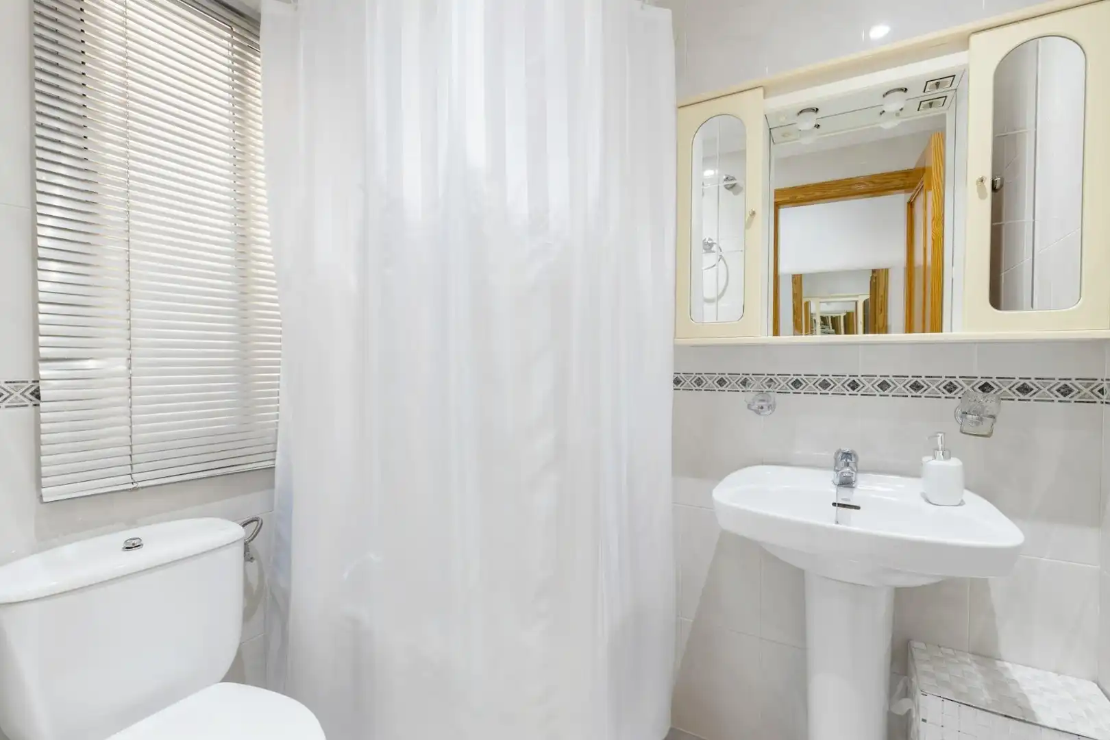 Baño de Casa adosada en venta en Peligros con Aire acondicionado, Calefacción y Terraza