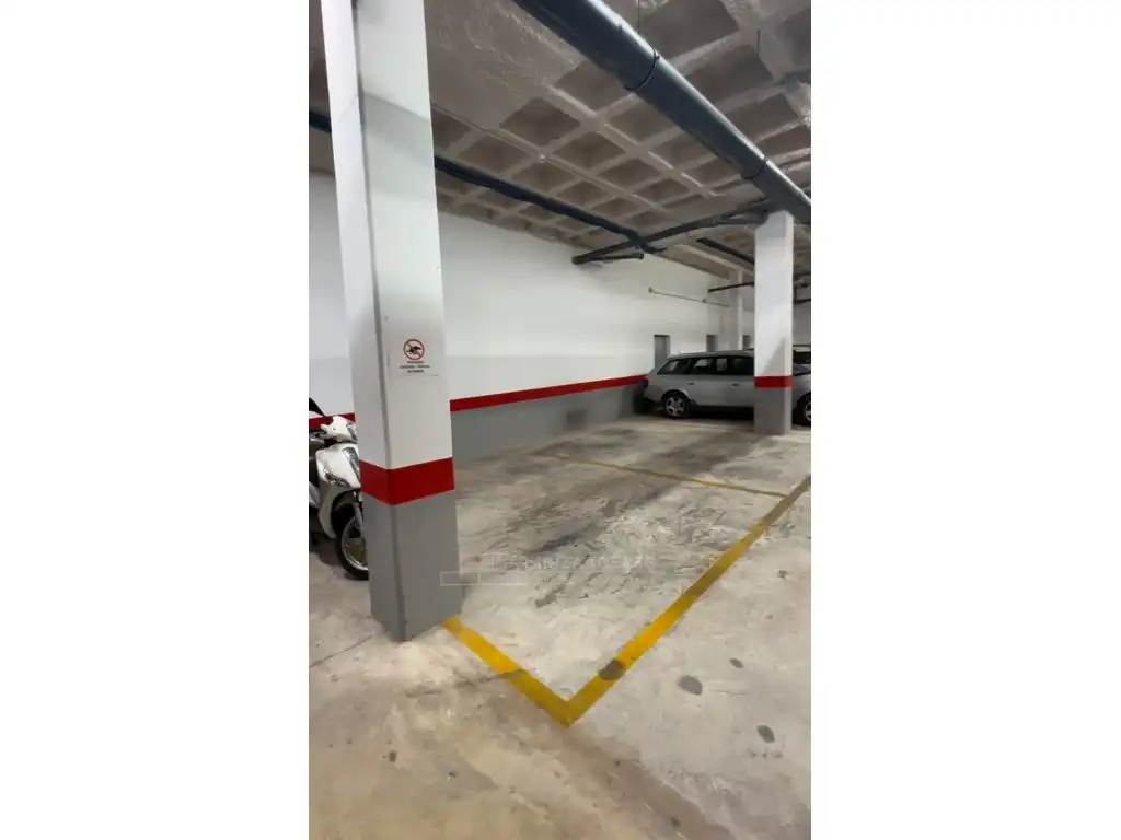 Parking de Apartamento en venta en Santa Eulària des Riu con Aire acondicionado, Calefacción y Piscina