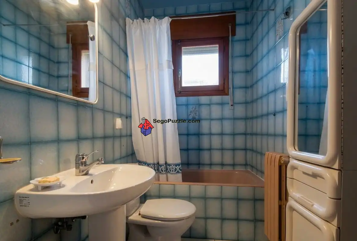 Badezimmer von Haus oder Chalet zum Verkauf in Roda de Eresma mit Klimaanlage, Heizung und Terrasse