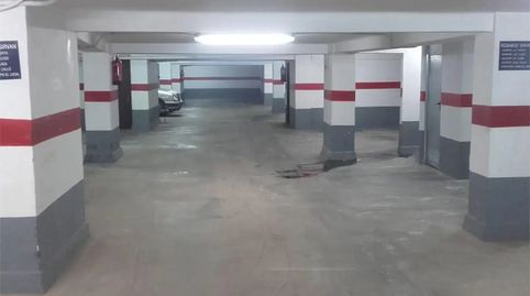 Foto 2 von Garage zur Miete in Carrer Narcís Monturiol, 32, Marítim, Cubelles