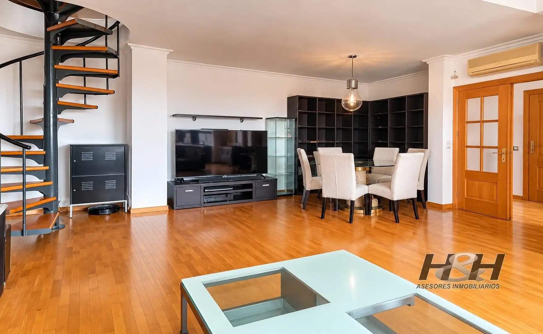 Penthouse with pool for sale in Camins al Grau, imagen 9