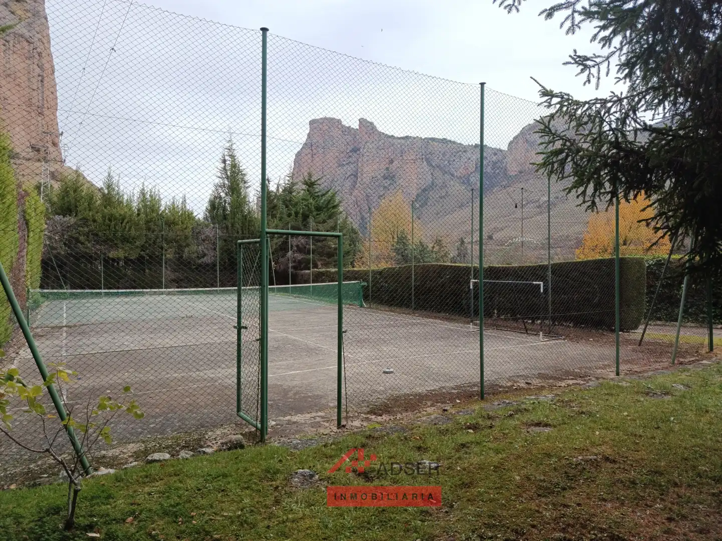 Garden of Houses for sale in Nalda  with Private garden, Storage room and Swimming Pool