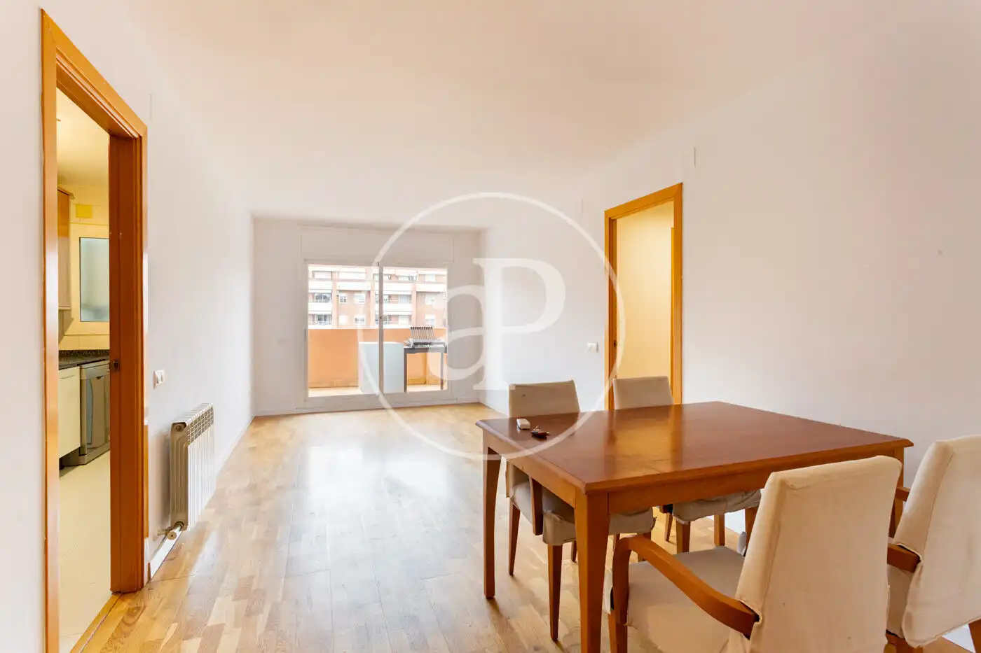 Vista exterior de Piso de alquiler en Rubí con Aire acondicionado, Calefacción y Jardín privado