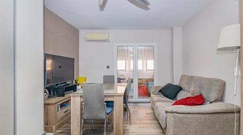 Photo 3 of Flat for sale in Calle del Pintor Manuel Maldonado, Barrio de Zaidín,  Granada Capital