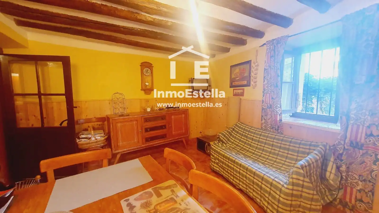 Sala de estar de Casa adosada en venta en Allo con Calefacción, Jardín privado y Terraza