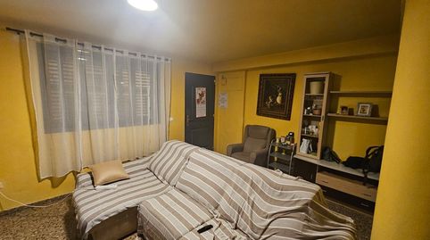 Foto 3 de Planta baja en venta en Avenida de Abril - 9 de Octubre, Sagunto / Sagunt