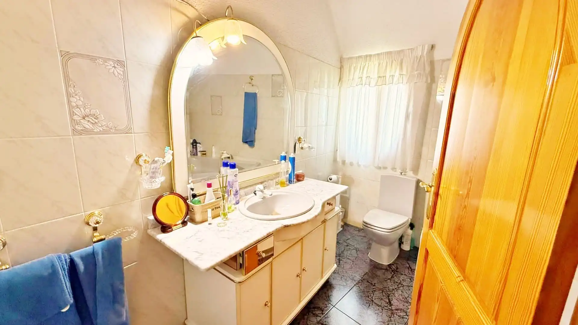 Casa pareada con piscina en venta en Calle Maestra Doña Mercedes, imagen 16