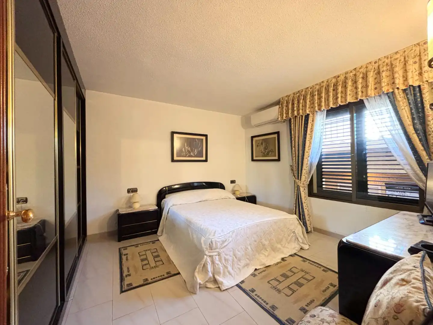 Schlafzimmer von Haus oder Chalet zum Verkauf in Benidorm mit Klimaanlage, Terrasse und Schwimmbad