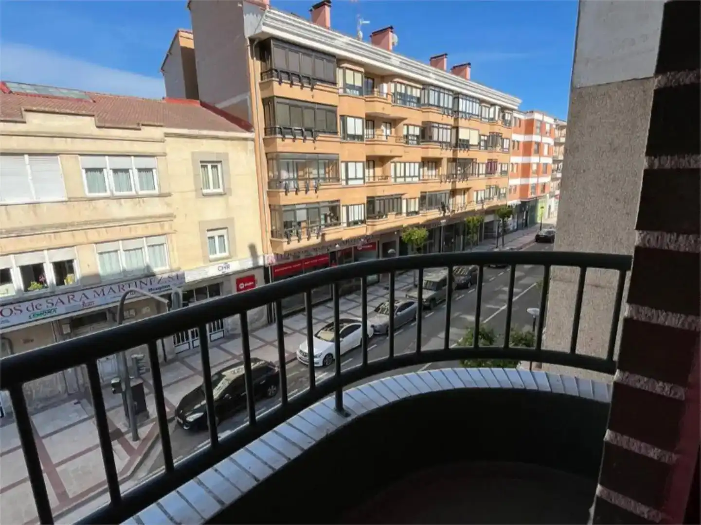 Vista exterior de Pis en venda en Briviesca amb Parquet, Traster i Moblat