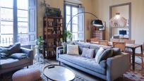 Living room of Flat for sale in Girona Capital  with Air Conditioner, Terrace and Balcony