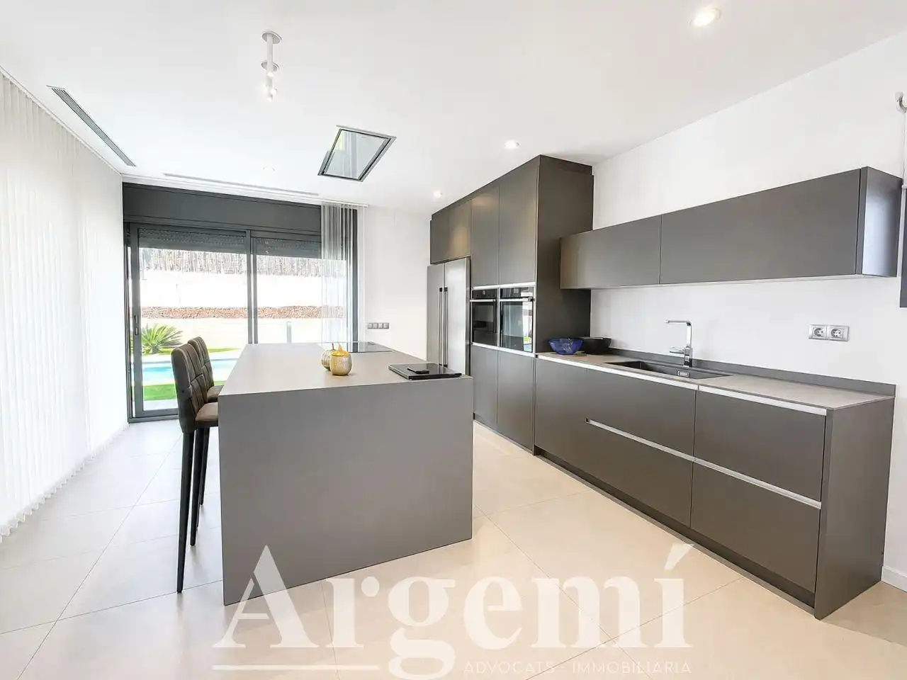 Cocina de Casa o chalet en venta en Palau-solità i Plegamans con Aire acondicionado, Calefacción y Jardín privado