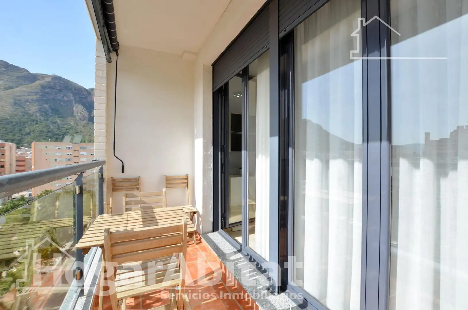 Terraza de Piso en venta en Tavernes de la Valldigna con Balcón