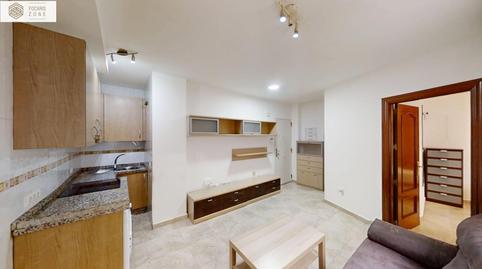 Foto 4 de Pis en venda a Calle Tomas de Burgos, Parque Victoria Eugenia, Málaga Capital