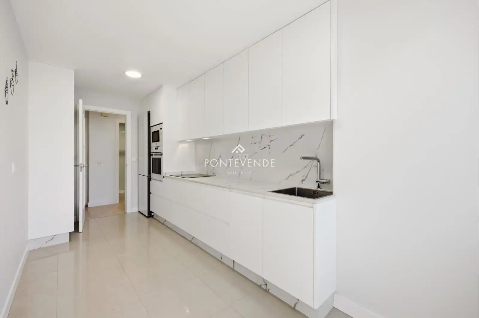 Kitchen of Flat for sale in Poio  with Heating