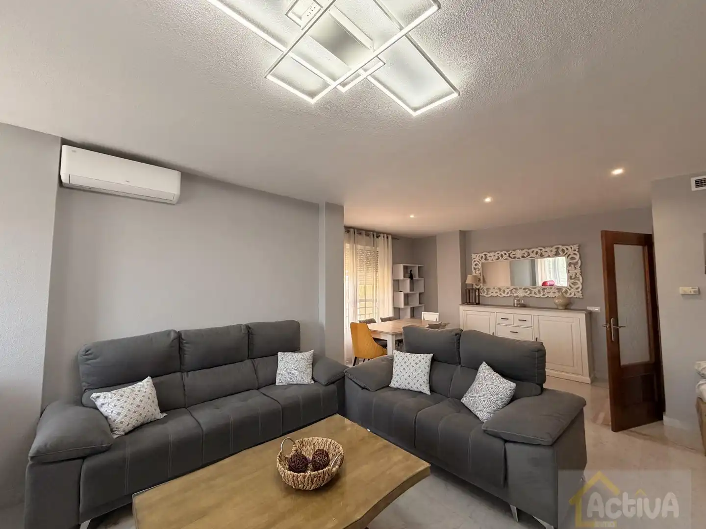 Sala de estar de Ático en venta en Mérida con Aire acondicionado, Calefacción y Terraza