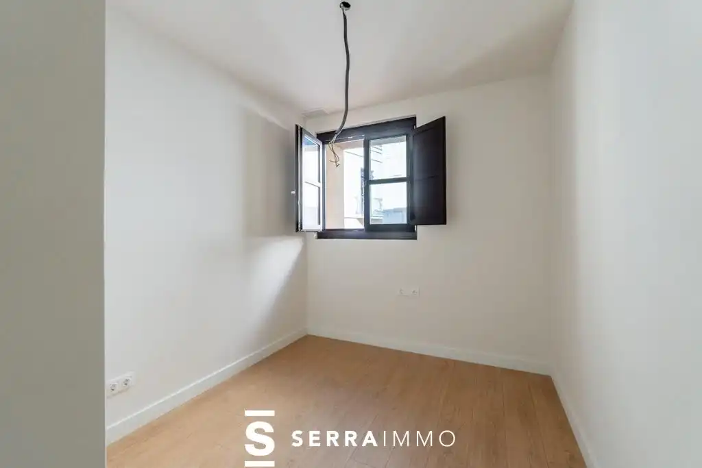 Habitación de Ático en venta en Vilanova i la Geltrú con Aire acondicionado, Terraza y Balcón