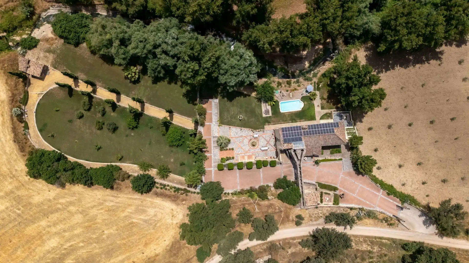 Casa rústica amb piscina en venda a Setenil de las Bodegas, imagen 67