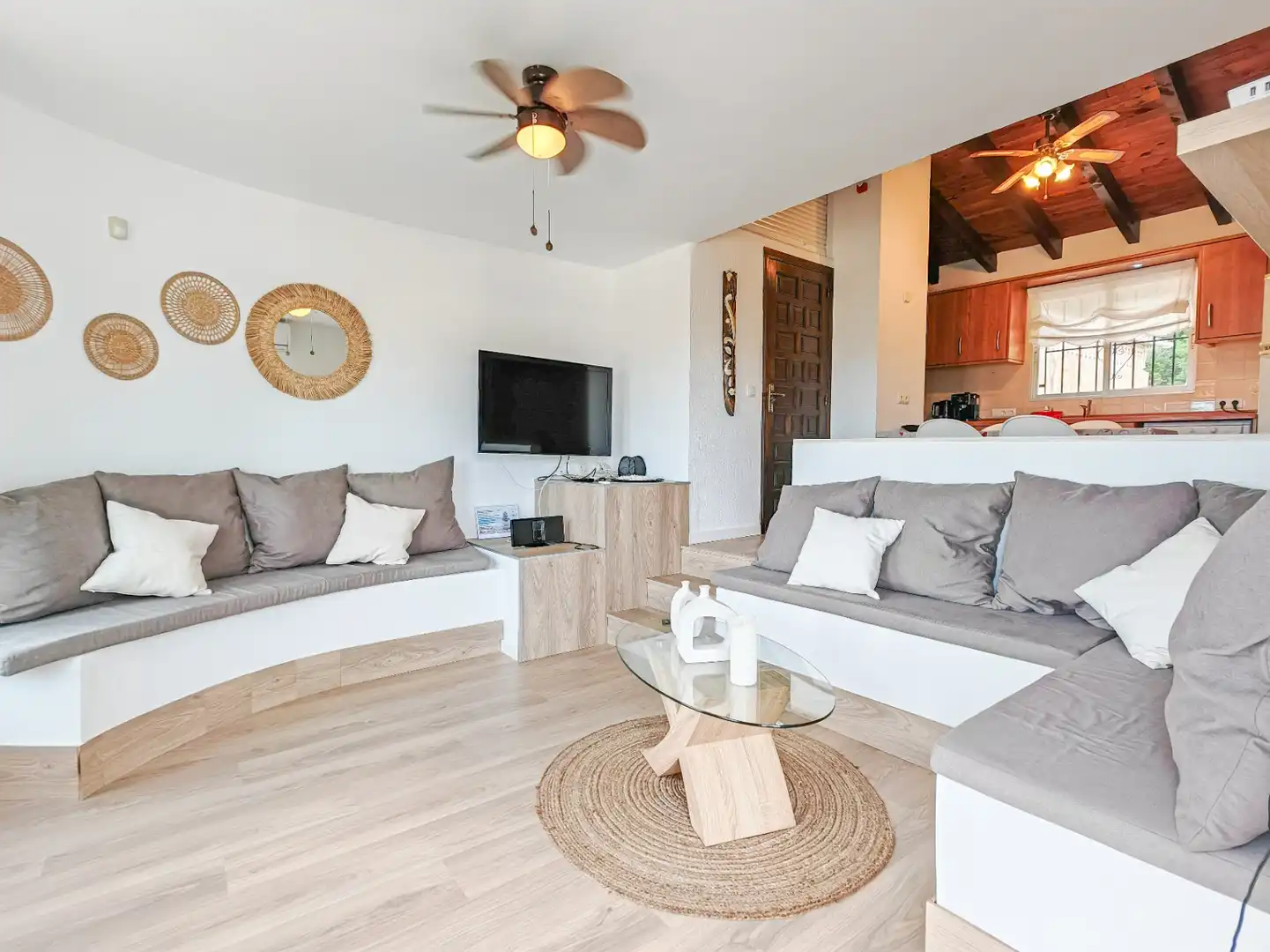 Detached house with pool for sale in Carrer de Learco, imagen 12