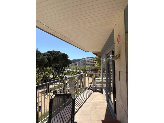 Piso en Alquiler en Paseo Guíxols en Centre