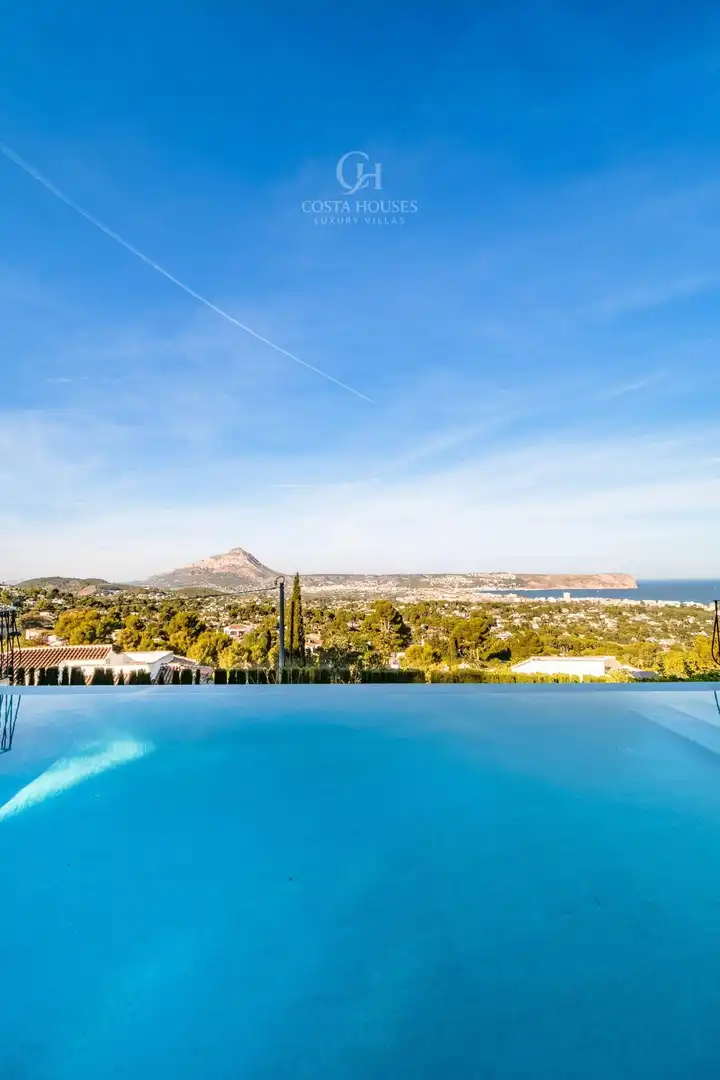Swimming pool of Houses for sale in Jávea / Xàbia  with Air Conditioner, Private garden and Terrace