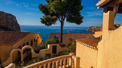 Precioso bungalow renovado con vistas al mar en Moraira, image 3