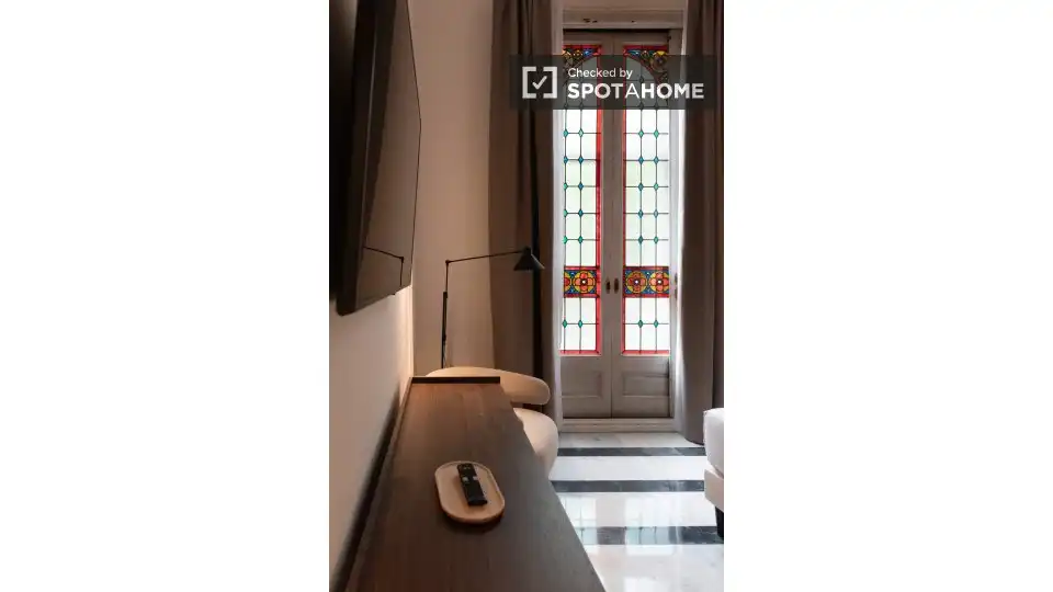 Flat with terrace to rent in Eixample, imagen 4