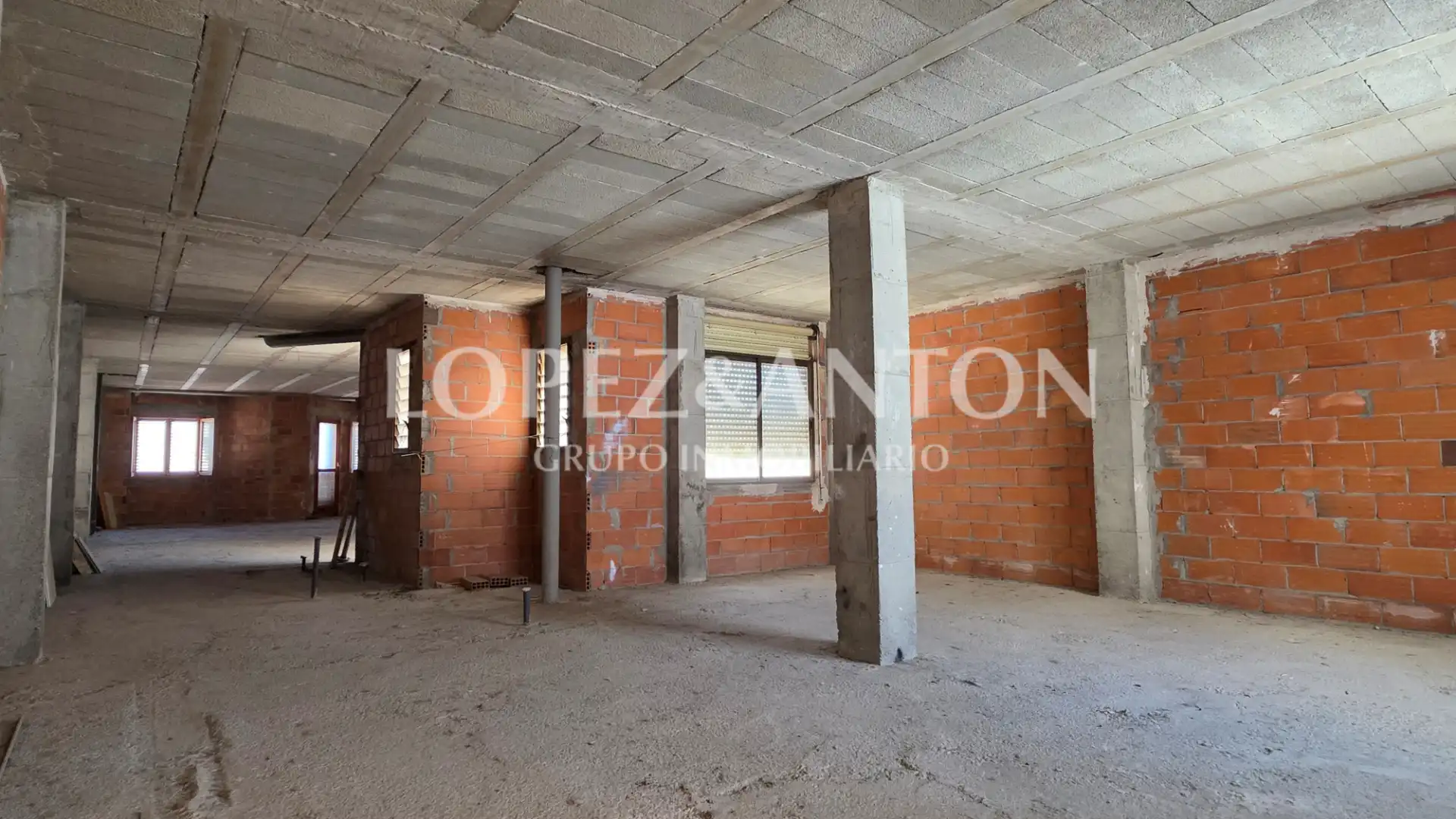 Wohnung zum Verkauf in L'Eliana mit Terrasse und Balkon